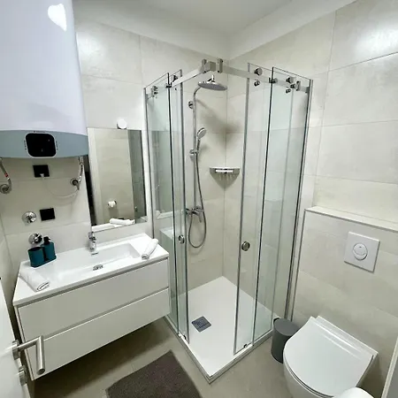Sea Ii - Modern With Pool - 30 Meters From The 슬라티네