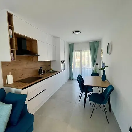 شقة Sea Ii - Modern With Pool - 30 Meters From The *